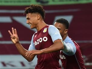 ווטקינס. משחק ענק של החלוץ (Getty)