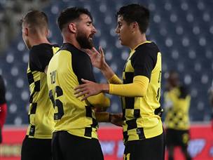 עטר חגג ראשון. (דני מרון)