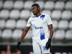 ולוסיו הגדיל לעשות עם החמצת פנדל מזעזעת (מאור אלקסלסי)