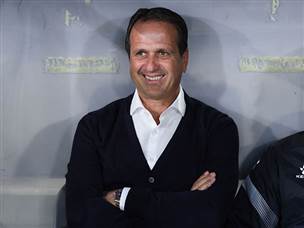 רוני לוי. יש לו סיבה לחייך (דני מרון)