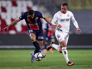 ואסף שלוש נקודות חשובות (צילום: מאור אלקסלסי)