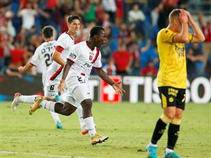 צמד אדיר לסדריק דון הצעיר (אלן שיבר)