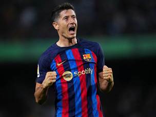 לבנדובסקי התאושש מהמשחקים האחרונים עם צמד גדול (Alex Caparros/Getty Images)