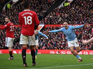 שלוש דקות לאחר שעלה לדשא (GETTY)