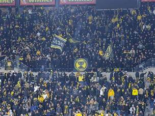 באווירה סוערת וקרה (צילום: דני מרון)