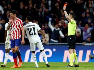 אתלטיקו נותרה ב-10 שחקנים בהארכה אחרי ההרחקה של סאביץ'