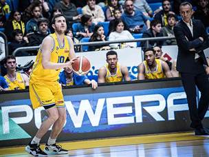 השתווה לטפירו (עודד קרני)