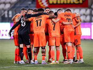 במטרה להילחם על ההישרדות (צילום: מאור אלקסלסי)