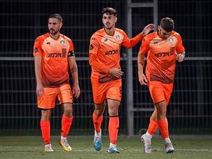 סטויאנוב השווה בתוספת הזמן (צילום: מאור אלקסלסי)