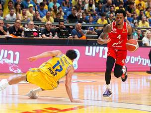 מסיים עונה נהדרת. אפיאני (אלן שיבר)