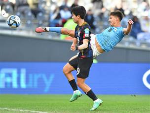 בעיטה מרהיבה נתנה יתרון (Getty)