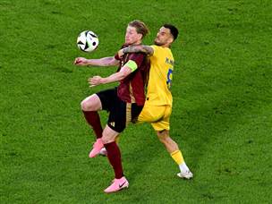 הרומנים ניסו לעצור את דה בריינה (Justin Setterfield/Getty Images)