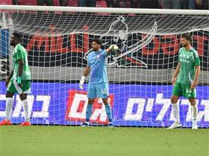 סטירה מצלצלת (אתר מכבי חיפה)