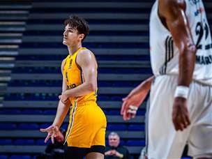 סורקין עשה את שלו גם כן (ג`ור`גיה קוסטיץ`)