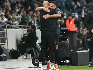 האורחים כבר היום באופוריה (ברני ארדוב)