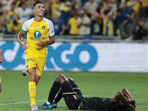 בהמשך קיבלנו עצמי של מרסלו ועוד אחד של זהבי (אלן שיבר)