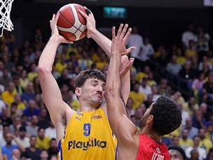 בלט בצהוב. סורקין (אלן שיבר)