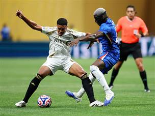 לוס אנג`לס לא עשתה חיים קלים לבלוז (Getty)