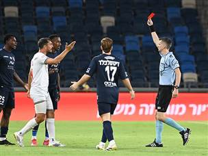 הרגע ששינה את המשחק. אדום ישיר לבאייה (ברני ארדוב)