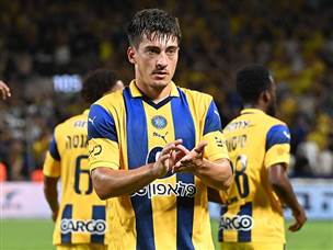 כשניקולסקו הוסיף את השני 2 דקות לאחר מכן (ברני ארדוב)