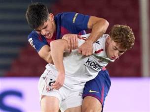 קרב עיקש (GETTY)