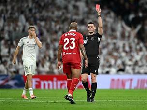 מרקאו הורחק בדקה ה-68 (Angel Martinez/Getty Images)