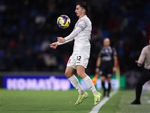 אלון אזוגי. בישול ומשחק טוב שלו הערב (מאור אלקסלסי)