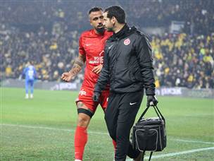 שחר פיבן נפצע כבר בדקות הראשונות (אלן שיבר)