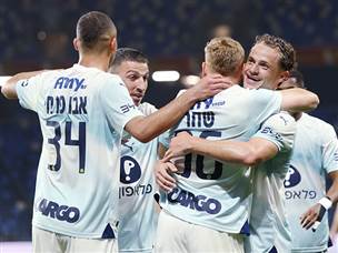 כל חדשות היום במקום אחד: המבזק של חמש באוויר