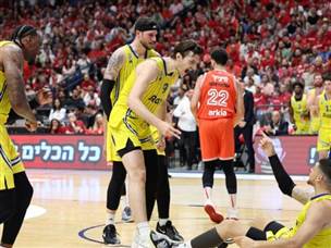 משחק לפנתיאון של הכדורסל הישראלי (אלן שיבר)