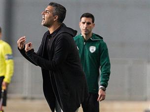 הראש חושב על העונה הבאה. סילבס (עודד קרני)