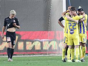 שלושה ניצחונות מאליפות (דני מרון)