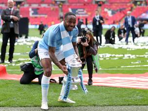 סטרלינג. כמעט שלושער (Getty)