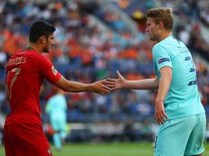 גדש ודה ליכט. אחד יצא מחוייך והשני קצת פחות (Getty Images)