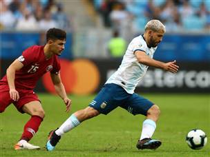 אגוארו היה אחראי על שני השערים במשחק לא רע (getty)