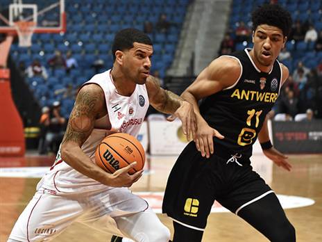 פלדין, רבע ראשון צמוד בארנה (דב הליקמן)