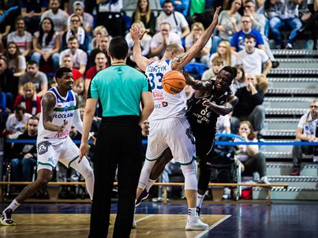 בראון, עשה את ההבדל בסיום (FIBA)
