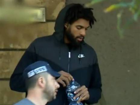 תגידו, גלן הגיע?