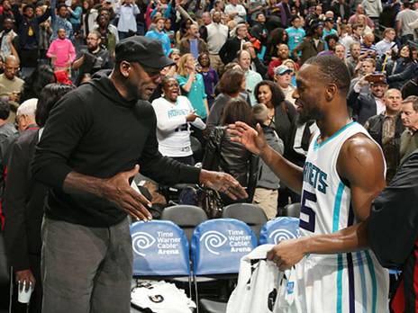 ג'ורדן וקמבה. עבד קשה כי להגיע ל-MJ (Getty images)