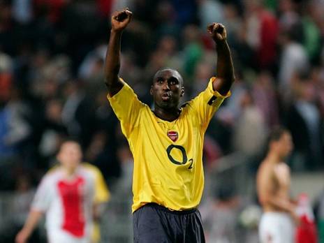 אוהדי טוטנהאם ישנאו אותו לעד, בארסנל לעולם לא ישכחו אותו (GETTY)