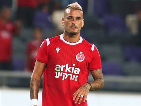 "נשאף להשאיר את כולם". בוזגלו (צילום: ברני ארדוב)