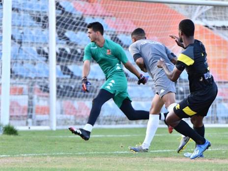 פלומן השיג את השלישי (באדיבות בית"ר ירושלים)