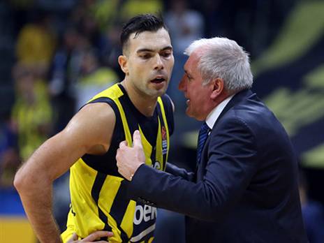 אוברדוביץ' וסלוקאס, עונה קשה עברה על פנר (getty)