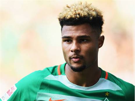 גם סרג׳ גנאברי לבש את המדים הירוקים לבנים (GETTY)