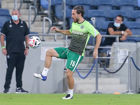 ימריא לנבחרת הצעירה. עופרי ארד (צילום: מאור אלקסלסי)