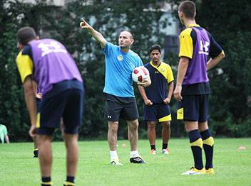 איוניר. התחיל מצוין, והדרדר (באדיבות מכבי ת"א)