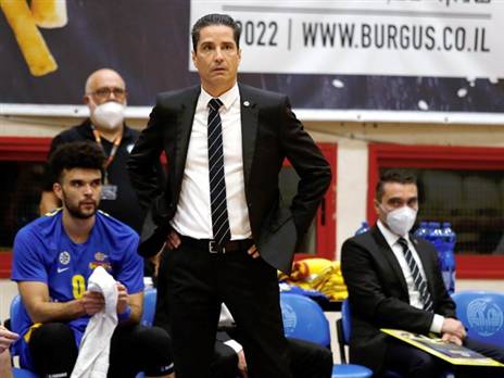 יאניס. עדיין לא זה (אלן שיבר)