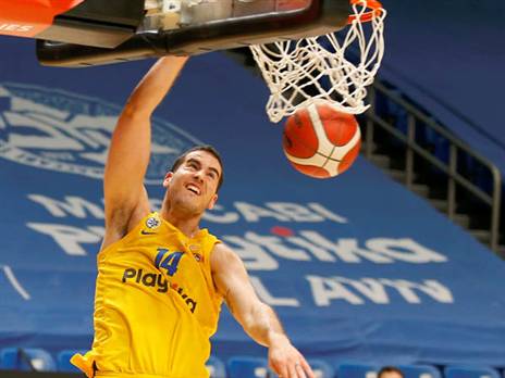 בלייזר הוא כוכב המשחק (אלן שיבר)