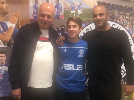 לוזון ואורי עזו. המכירה הבאה? (באדיבות מכבי פ"ת)