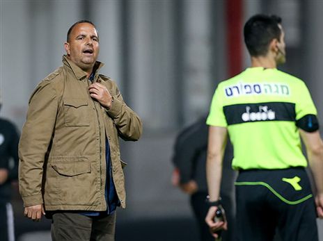 יחזור לקו של ארבעה בהגנה. בן שמעון (צילום: מאור אלקסלסי)